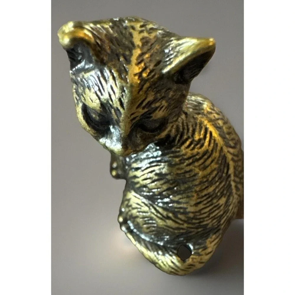 Brass Cat Figurine Looking over‎ Shoulder Sculpture Collectible Sitting New